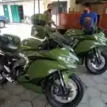 Viral Satpol PP DIY Pakai Kawasaki Ninja ZX-25R untuk Pengawalan