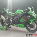 GALERI: Kawasaki Ninja ZX-4RR, Beda Tipis Dari ZX-25RR GALERI: Kawasaki Ninja ZX-4RR, Beda Tipis Dari ZX-25RR