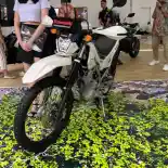 Cek Lima Perbedaan Kawasaki KLX230 Sherpa dengan KLX230 SE Cek Lima Perbedaan Kawasaki KLX230 Sherpa dengan KLX230 SE