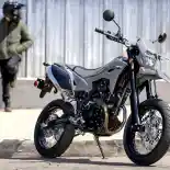 Selain Rantis Rimueng, Brimob Pakai Kawasaki KLX 230 SM Kawal Demo DPR Selain Rantis Rimueng, Brimob Pakai Kawasaki KLX 230 SM Kawal Demo DPR