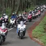 Komunitas PCX dan ADV150 Jelajahi Jawa Barat