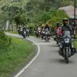 Motoran Sambil Baksos, Ontahood Moto Adventure Sambangi Bukittinggi