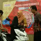 Di Tengah Persaingan dengan Yamaha, Honda Justru Gelar Kontes Pelayanan Customer