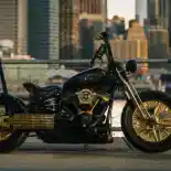 Harley-Davidson Street Bob Kustom Dilapisi Emas 24 Karat Harley-Davidson Street Bob Kustom Dilapisi Emas 24 Karat