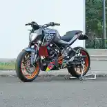 Modifikasi KTM Duke 200 Full Powerparts