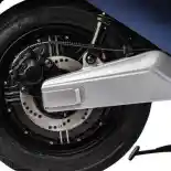 Melepas Ban Motor Listrik Tipe Hub Drive, Apakah Aman?