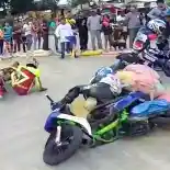 VIDEO : Balap Skutik Berujung Adu Jotos VIDEO : Balap Skutik Berujung Adu Jotos