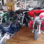 Ingin Punya Moge? Pertimbangkan Beberapa Hal Ini Ingin Punya Moge? Pertimbangkan Beberapa Hal Ini