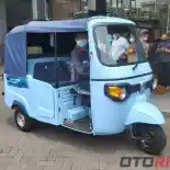 GALERI: Motor Listrik Roda Tiga Tampilan Bajaj Piaggio Ape E-City GALERI: Motor Listrik Roda Tiga Tampilan Bajaj Piaggio Ape E-City