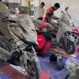 Ada Servis dan Cuci Motor Gratis untuk Korban Banjir di Aceh hingga Sumatera Barat