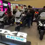 Tidak Perlu Beli Baterai, Skema Sewa Bikin Harga Motor Listrik Jadi Lebih Murah