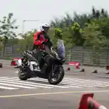 Pilihan Motor Matic Touring dari Yamaha Nmax hingga Honda ADV 160 Pilihan Motor Matic Touring dari Yamaha Nmax hingga Honda ADV 160