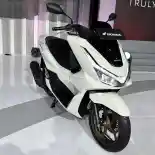 Ada Perubahan Desain, Berapa Konsumsi BBM New Honda PCX 160