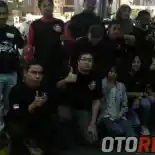 YNCI Solo Raya Chapter, Nobar Batman Vs Superman dengan Berbatik