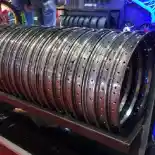 Pelek V-Rosii Tawarkan Diskon 60% di Jakarta Fair Kemayoran Pelek V-Rosii Tawarkan Diskon 60% di Jakarta Fair Kemayoran