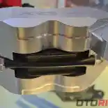 Perbedaan Kaliper 2 Piston dan 4 Piston pada Motor, Lebih Pakem Mana? Perbedaan Kaliper 2 Piston dan 4 Piston pada Motor, Lebih Pakem Mana?