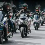 Tips Aman Melakukan Perjalanan Jauh dengan Motor Listrik