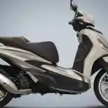 Piaggio Rilis Beverly 2021, Tersedia Mesin 300 cc dan 400 cc