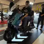 FOTO: Detail Terbaru Polytron FOX 350, Motor Listrik dengan Subsidi Rp 7 Juta FOTO: Detail Terbaru Polytron FOX 350, Motor Listrik dengan Subsidi Rp 7 Juta