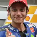 Rossi Bersikukuh Tak Berniat Jatuhkan Marquez