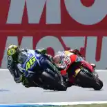 Senggolan Rossi dan Marquez Cuma Insiden Biasa