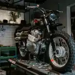 GALERI: Kustom Royal Enfield Interceptor 650 dan Himalayan Smoked Garage