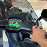 Ada Teknologi Canggih di Speedometer Vespa Sprint Tech