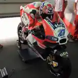 Siap Jadi Wildcard, Casey Stoner Uji Posisi Duduk Ducati Desmosedici