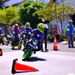 Bikers Suzuki Satria Tingkatkan Skill Berkendara