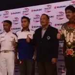 Suzuki Serahkan Donasi Pendidikan di Malang