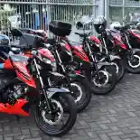 Suzuki Saturday Night Ride Sambangi Kota Pahlawan Suzuki Saturday Night Ride Sambangi Kota Pahlawan