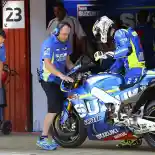 Suzuki Racing Setting Elektronik Mesin Baru di Aragon Suzuki Racing Setting Elektronik Mesin Baru di Aragon