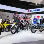 Suzuki DR-Z4S dan DR-Z4SM Cocok Buat Pengguna Moge Pemula Suzuki DR-Z4S dan DR-Z4SM Cocok Buat Pengguna Moge Pemula