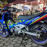 Sekilas Sejarah Suzuki Satria 2-Tak, Dari Lumba-Lumba hingga Satria Hiu