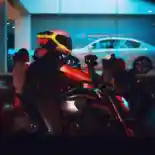 Debut Pertama Helm Pintar dengan Beragam Teknologi Canggih