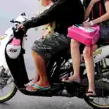 Polisi Peringati Pengendara Motor Agar Tak Gunakan Sandal Jepit