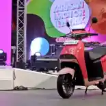 Bakrie Group Kenalkan Motor Listrik untuk Kaum Perempuan