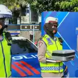 Tilang Melalui Kamera Ponsel Mulai Berlaku di Sejumlah Daerah Tilang Melalui Kamera Ponsel Mulai Berlaku di Sejumlah Daerah