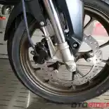 Penyebab dan Cara Mengatasi Rem Cakram Motor Bunyi Berdecit Penyebab dan Cara Mengatasi Rem Cakram Motor Bunyi Berdecit