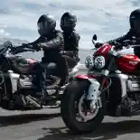 Triumph Rocket 3 R dan Rocket 3 GT, Mesinnya Kini 2.500 cc! 