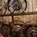 Tren Motor Custom Bertromol Besar, Pakai Limbah Moge Jadul