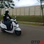 Tes Akselerasi Motor Listrik TVS iQube, Setara Honda BeAT