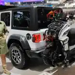 'Digendong' Jeep di GIIAS 2025, Ternyata Indomobil eMotor Tyranno Ikut Dijual