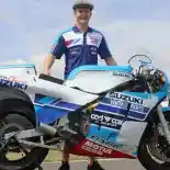VIDEO: Aksi Suzuki RG500 dalam TT Isle of Man