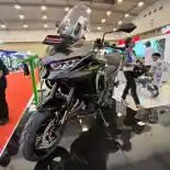 FOTO: Kawasaki Versys 1100 Mesin Lebih Bertenaga dan Fitur Canggih