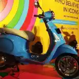 Inilah Tampilan Vespa Primavera 50th Anniversary Diambil Dari Berbagai Sisi, Jadi Mau Ngopi