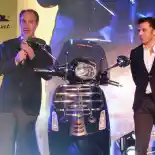 Vespa Sprint Alessandro Del Piero Dilelang di Vietnam