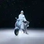 Vespa 946 Snake Cuma Ada 888 Unit, Siap Mampir di Plaza Indonesia Vespa 946 Snake Cuma Ada 888 Unit, Siap Mampir di Plaza Indonesia