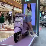 FOTO: Vespa LX 150 Tampil dengan Desain Elegan dan Teknologi Modern FOTO: Vespa LX 150 Tampil dengan Desain Elegan dan Teknologi Modern