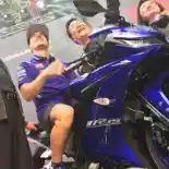 Maverick Vinales Rilis Yamaha All New R15 di Thailand Maverick Vinales Rilis Yamaha All New R15 di Thailand